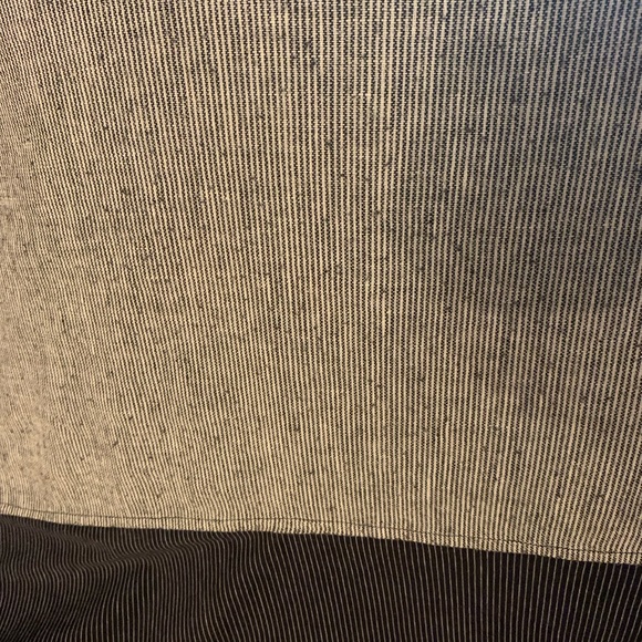 Designed & made in Israel, super cool and super soft, linen top from Alembika - Picture 4 of 7